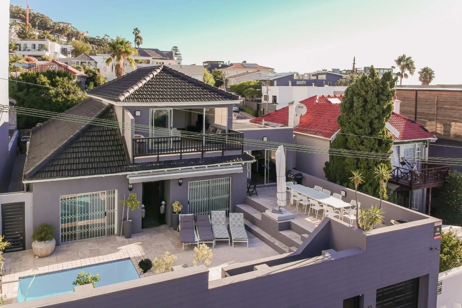 4 Bedroom Property for Sale in Fresnaye Western Cape